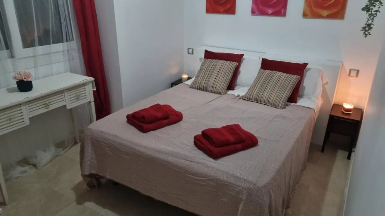 Apartment Noria 4 Appartment With Private Pools, Garden, Large Terasse On Beach Front San Luis de Sabinillas
